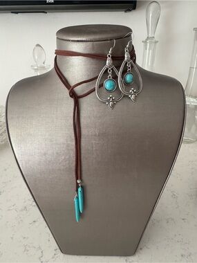 Turquoise Stone Teardrop Dangle Earrings and Suede Wrap Necklace Set